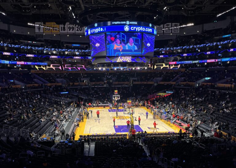 LA Lakers: Betting Preview for Pivotal Game 4