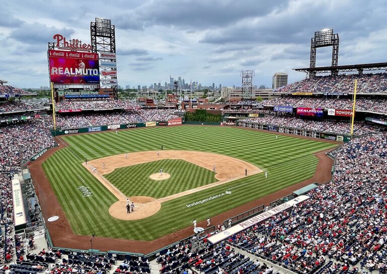Phillies Betting Preview: Phillies beat Gray black-n-blue
